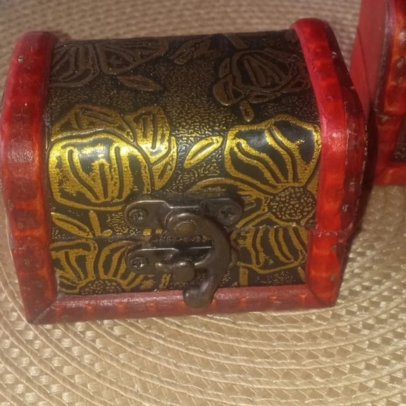 3 wooden jewelry boxes‎ - Picture 4 of 5